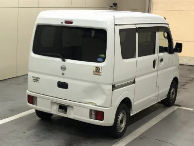 NISSAN CLIPPER VAN