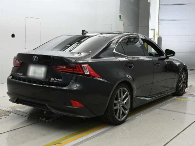 LEXUS IS