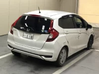 Цена авто Honda Fit с аукционов Японии, номер кузова GK3, пробег 13 000, оценка 