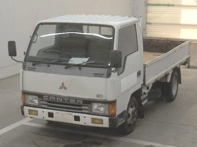 Mitsubishi Fuso Canter  с аукциона в Японии