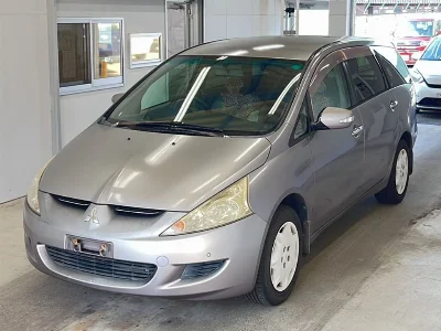 MITSUBISHI GRANDIS