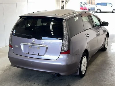 MITSUBISHI GRANDIS