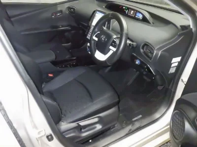 TOYOTA PRIUS PHV