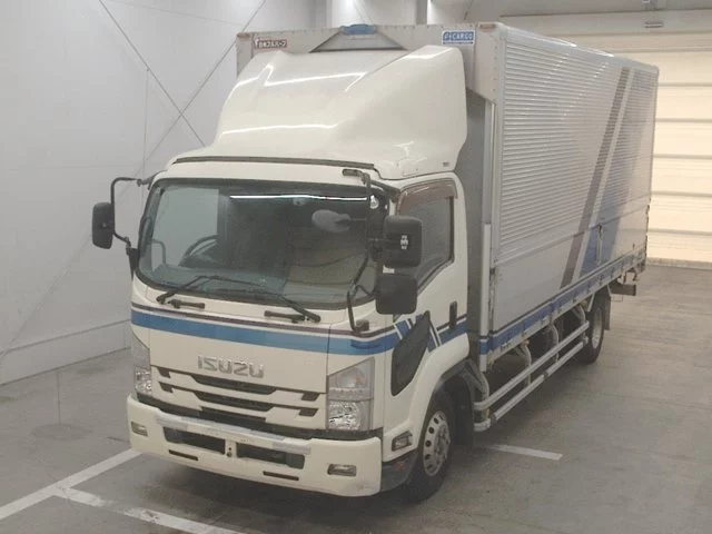 Isuzu Forward  с аукциона в Японии