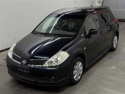 NISSAN TIIDA