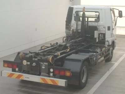 MITSUBISHI FUSO FIGHTER
