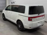 Цена авто Mitsubishi  с аукционов Японии, номер кузова CV1W, пробег 170 000, оценка 6