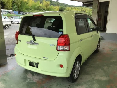 TOYOTA PORTE