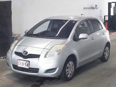 TOYOTA VITZ