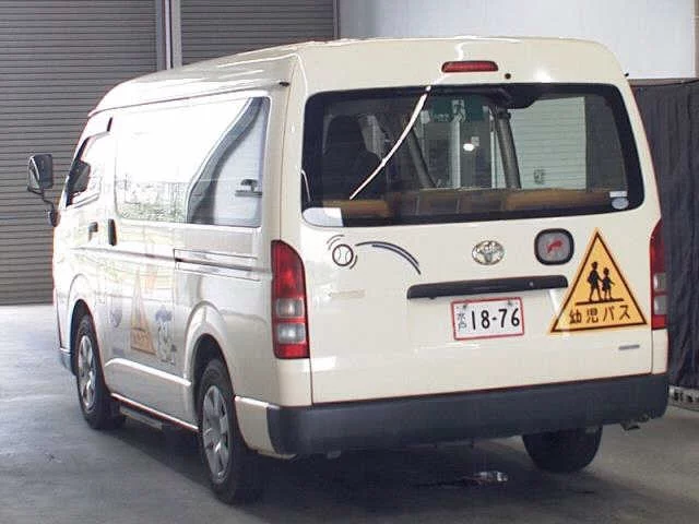 Toyota HIACE WAGON  с аукциона в Японии