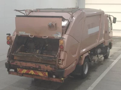 MITSUBISHI FUSO FIGHTER
