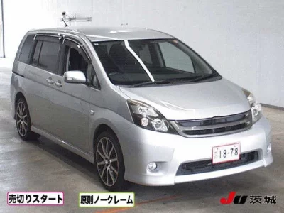 TOYOTA ISIS