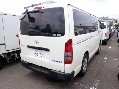 Toyota HiAce Van