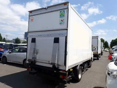 MITSUBISHI CANTER