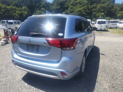 MITSUBISHI OUTLANDER PHEV