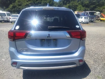 MITSUBISHI OUTLANDER PHEV