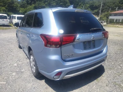 MITSUBISHI OUTLANDER PHEV