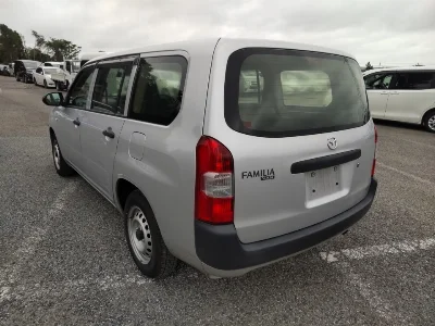 MAZDA FAMILIA