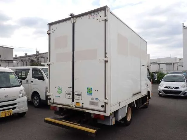 Hino Dutro  с аукциона в Японии