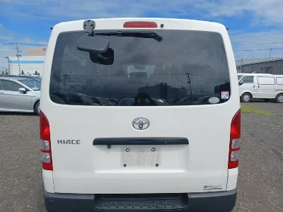 TOYOTA HIACE VAN