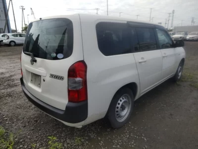 TOYOTA SUCCEED