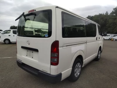 MAZDA BONGO BRAWNY