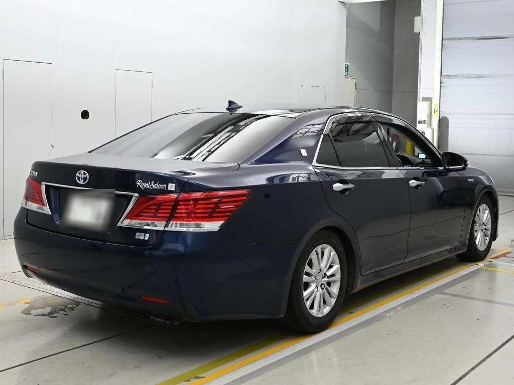 Toyota CROWN HYBRID  с аукциона в Японии