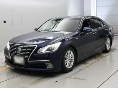 Toyota CROWN HYBRID