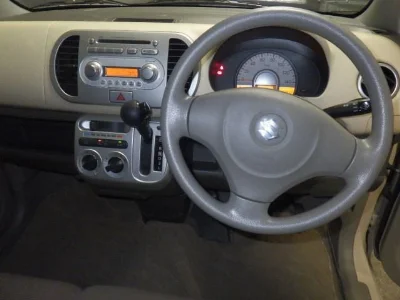 SUZUKI MRWAGON