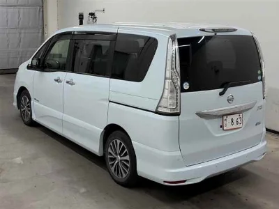 NISSAN SERENA