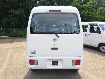 NISSAN CLIPPER VAN