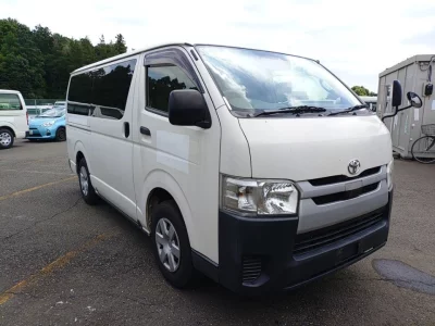 TOYOTA REGIUS ACE VAN