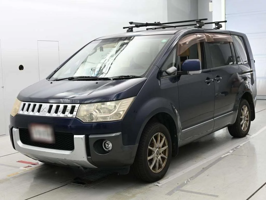 Mitsubishi Delica D:5  с аукциона в Японии