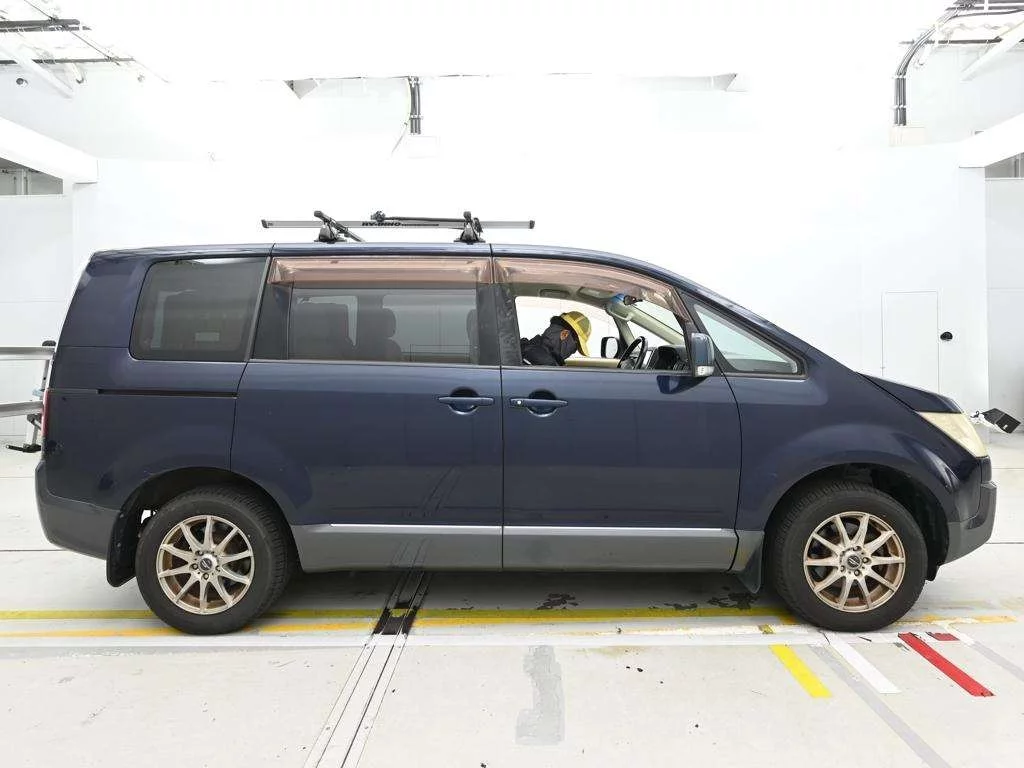 Mitsubishi Delica D:5  с аукциона в Японии