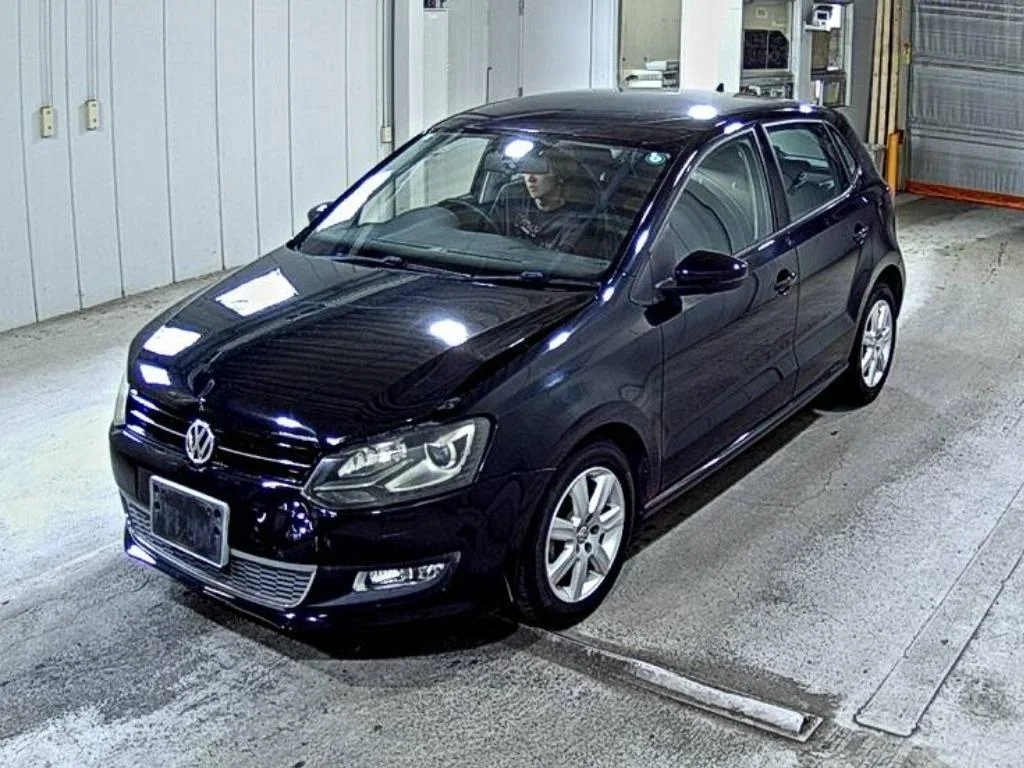 Volkswagen Polo  с аукциона в Японии