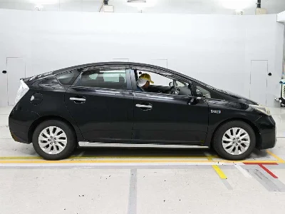TOYOTA PRIUS PHV