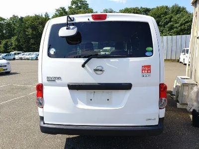 NISSAN NV200