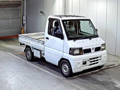 NISSAN CLIPPER TRUCK