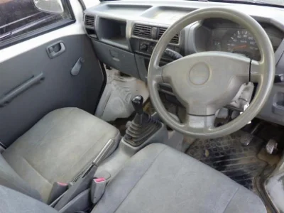 NISSAN CLIPPER TRUCK