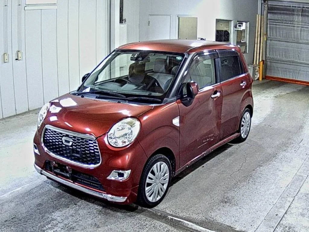 Daihatsu Cast  с аукциона в Японии