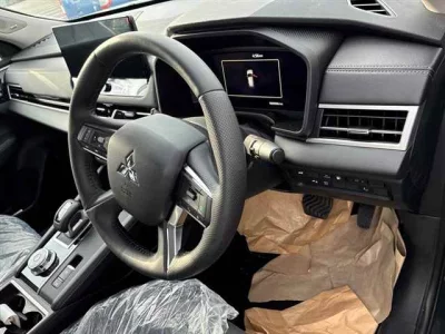 MITSUBISHI OUTLANDER PHEV