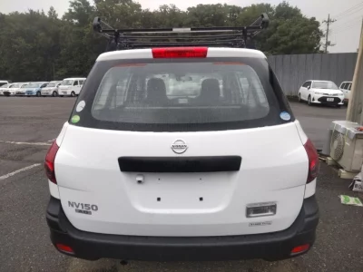 Nissan AD