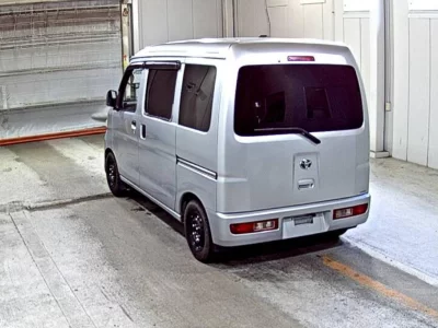 TOYOTA PIXIS VAN