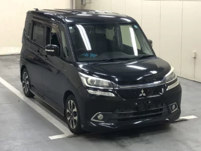 MITSUBISHI DELICA D2