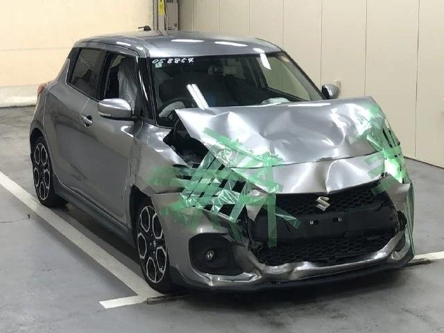 Suzuki Swift  с аукциона в Японии