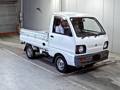 MITSUBISHI MINICAB TRUCK