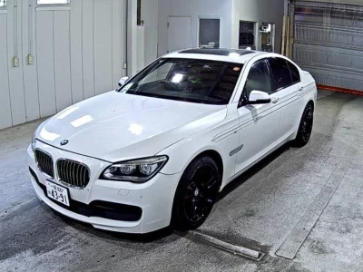 BMW 7 SERIES