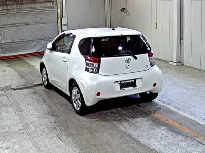 TOYOTA IQ