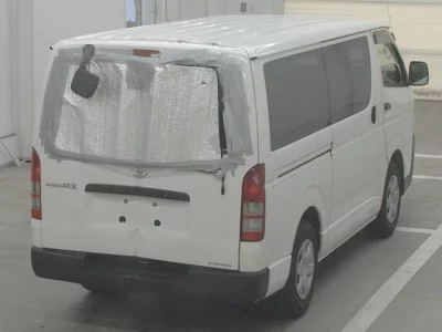 TOYOTA REGIUS VAN