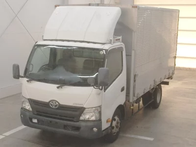 TOYOTA DYNA